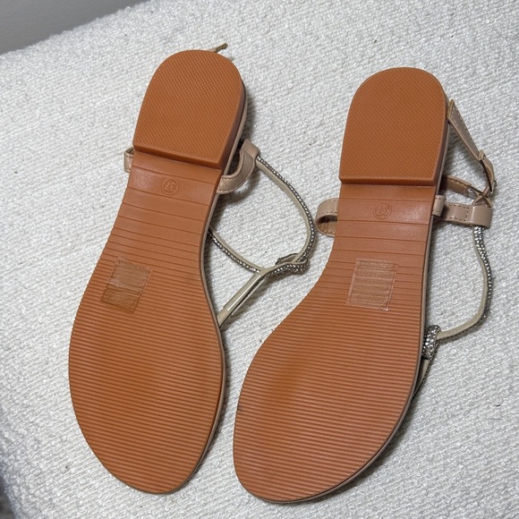 Elegant Beige Sandals with Rhinestone Straps size 37 - Picture 2 of 3
